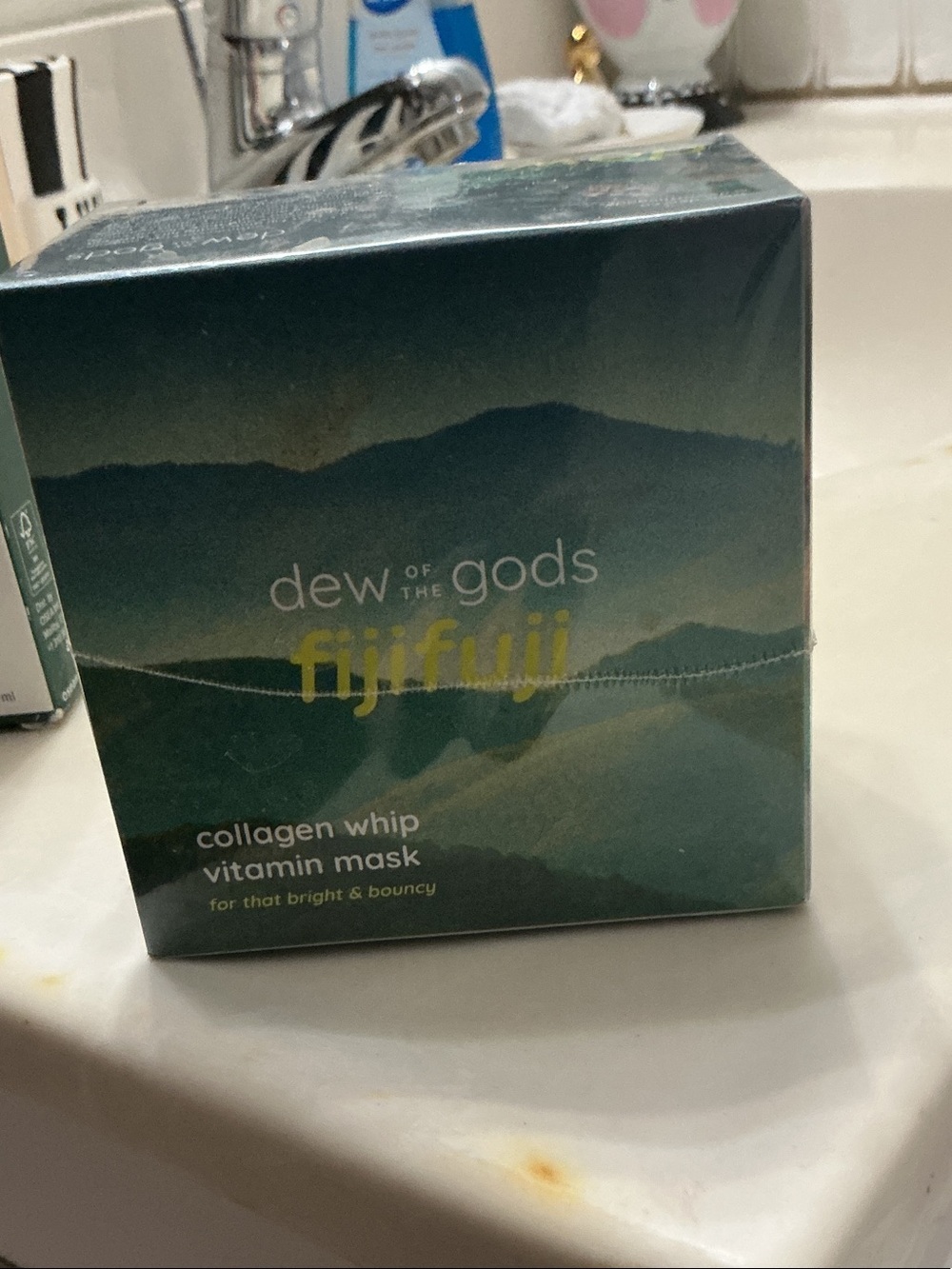 Dew of the Gods Collagen Whip Vitamin Mask - Teal
